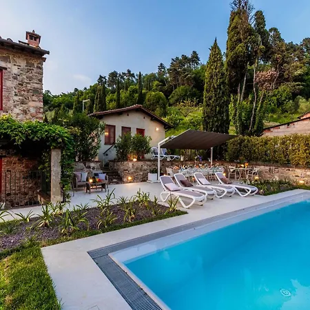 Villa Scenic In With Pool