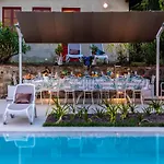 Villa Scenic In With Pool *