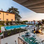 Villa Scenic In With Pool
