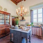 Scenic In With Pool Villa Lucca