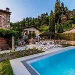 Villa Scenic In With Pool