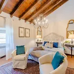 Villa Scenic In With Pool *