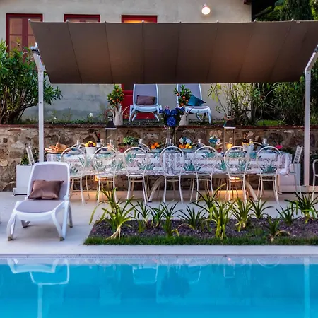 Villa Scenic In With Pool *