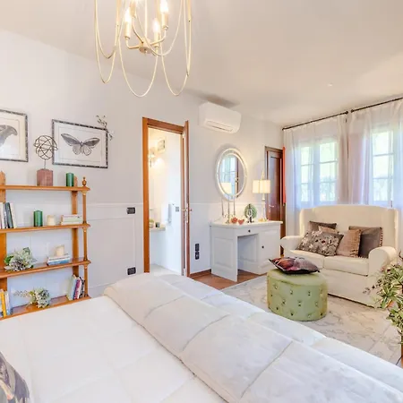 Villa Scenic In With Pool Lucca